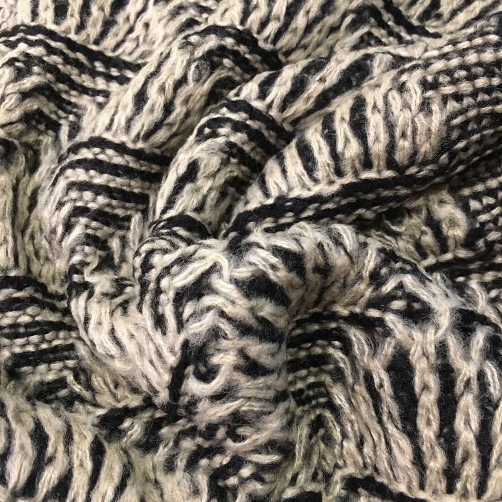 🎁GREAT GIFT ♥️ Snug Infinity Scarf - Picture 4 of 4